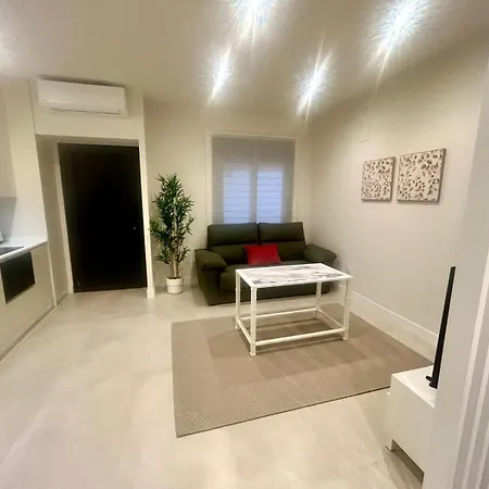 Almogavares 36 2 شقة قرطبة